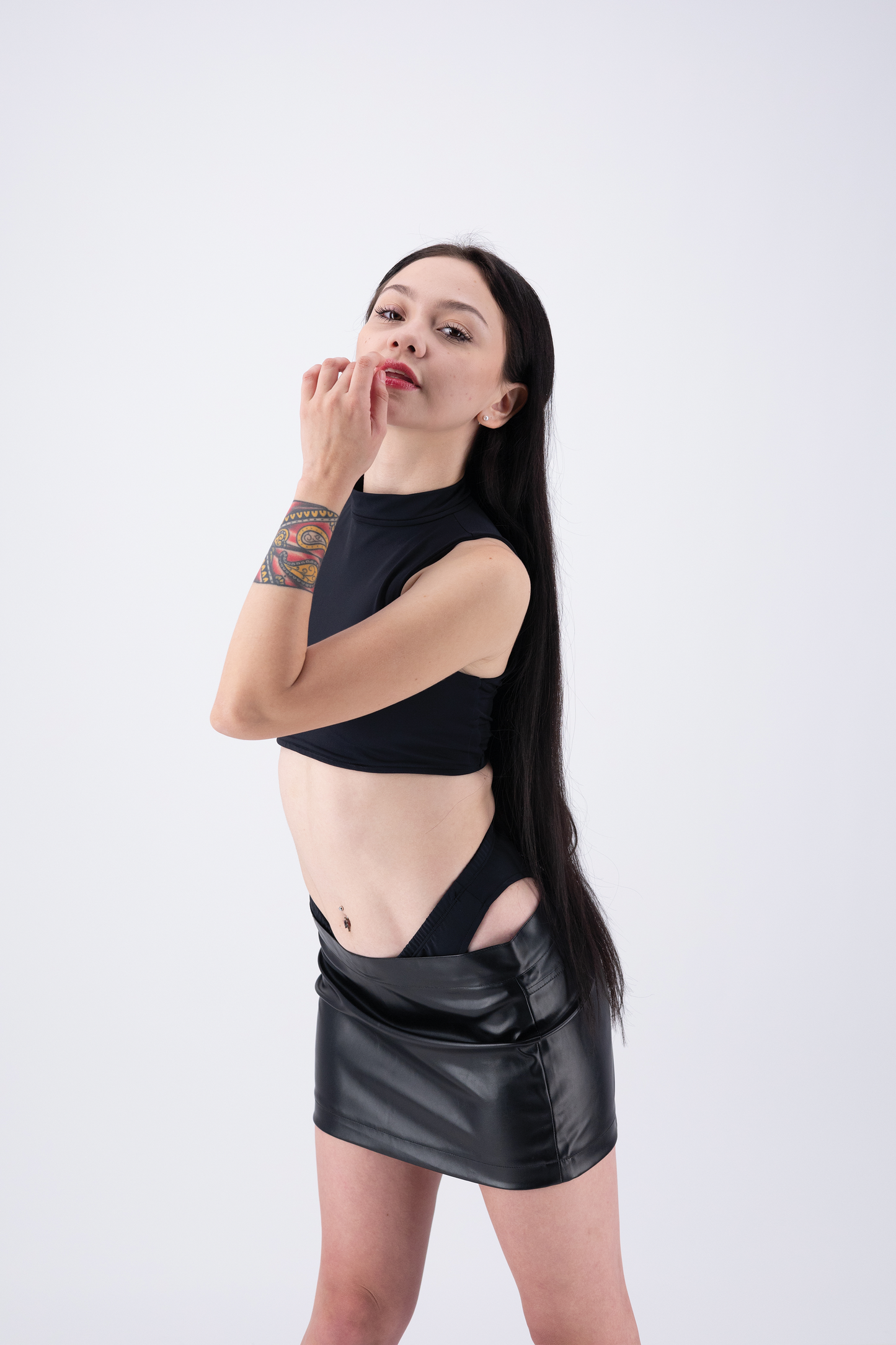 POSH HALTER TOP